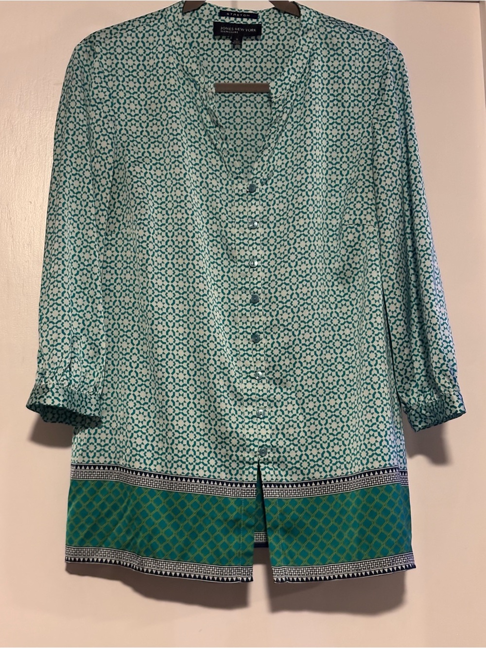 Jones New York Teal & Aqua Geometric Button-Front Women's Shirt